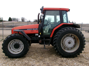 ผู้จัดจำหน่ายที่ได้รับการยืนยันสำหรับรถ AGCO ALLIS 8785 4WD 120 แรงม้า ปี 1999 มือสอง - Product Image 4