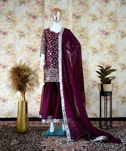 ค้นพบชุดเดรสสําหรับผู้หญิงที่สร้างแรงบันดาลใจจากแอฟริกัน สร้างขึ้นด้วยสีสันสดใสและการออกแบบที่ไม่ซ้ําใคร - Product Image 5