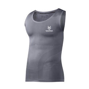 Top de compresión con diseño personalizado de tela de secado rápido para correr y gimnasio Hombres Top de compresión - Product Image 2