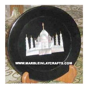 Assiette décorative en marbre noir avec Taj Mahal - Product Image 1