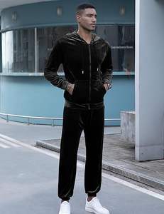 Conjunto de chándal de terciopelo unisex, logotipos bordados personalizados de alta calidad, ropa de calle OEM transpirable para hombres, técnicas impresas de invierno - Product Image 5