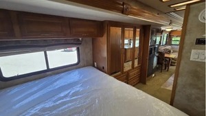 รถบ้านมือสองสภาพดี ปี 2009 ยี่ห้อ Gulf Stream RV Tour Master 40F คลาส A พร้อมขาย - Product Image 5
