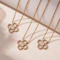 Ensemble collier pendentif trèfle à cinq feuilles en zircone complète, collier ras du cou ultra fin et délicat, bracelet en acier inoxydable, bijoux pour femmes