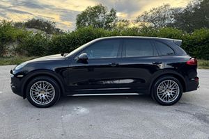 Cayenne S Usado con Motor V6 Twin-Turbo - Product Image 4