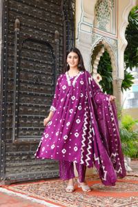 Vêtements ethniques indiens à la mode Ensemble Kurta imprimé élégant pour femmes Kurta en coton prêt à l'emploi pour une tenue décontractée aux prix de gros - Product Image 4