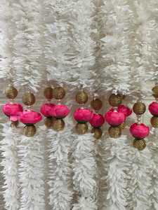 Jasmin et rose Ranuculus fleur Jhumka glands guirlandes pour mariage, Nikah et Sangeet décoration cordes, décors de fiançailles - Product Image 5