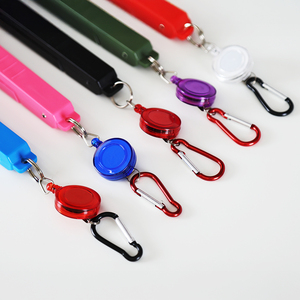 ที่จับปลาพลาสติกแบบพกพา ป้องกันการลื่น พร้อมรอกแบบเสียบเข็มและคาราไบเนอร์ สำหรับนักตกปลา แบรนด์ OEM เกาหลี - Product Image 1