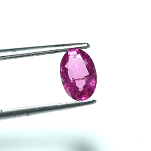 Pierre précieuse de taille ovale à facettes en spinelle rose Mahenge naturel pour la fabrication de bijoux - Product Image 3