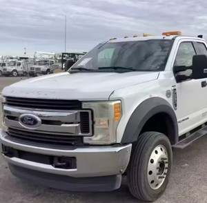Precio al por mayor: Camión Ford F550 4x4 de cabina extendida y plataforma plana, usado 2018, listo para exportar a todo el mundo. - Product Image 4