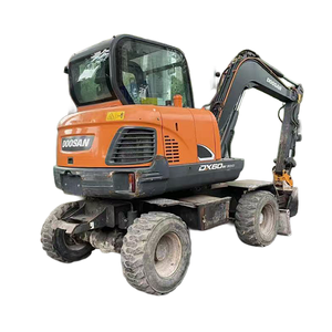 Excavadora usada de 6 toneladas Doosan DX60W Tipo de ruedas Excavadora Doosan DX60W usada Excavadora compacta confiable a la venta Lista para exportación - Product Image 1