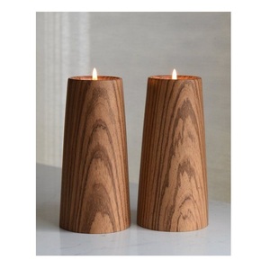 Vente en gros Bougeoir en bois Nouveau design Cadeau de Noël Décoration de table Bougeoir pilier pour la décoration intérieure et la fête - Product Image 3