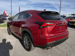 Lexus NX 200t 2017 en parfait état - Product Image 2