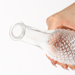 Cao cấp thời trang Bán Buôn Đồ uống cổ điển kích thước 750ml tùy chỉnh rỗng Flint hình dạng đặc biệt nước trái cây chai nước thủy tinh - Product Image 4