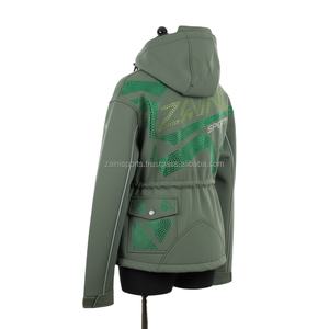 Veste Softshell pour Femmes 340GSM Premium Polyester Spandex Coupe-vent Imperméable Vert Rhinestone Logo Veste Softshell pour Femmes - Product Image 5
