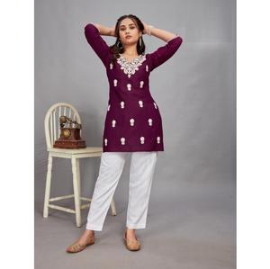 Tops cortos bordados de tela de rayón pesado más vendidos para oficina y uso regular Conjunto de Kurta informal de diseñador para mujer a la venta - Product Image 1