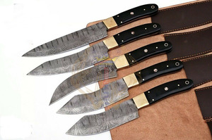 ชุดมีดเชฟเหล็กดามัสกัสแฮนด์เมดใช้ในครัวที่สวยงามใบมีดตายตัวพร้อมปลอกหนังปลอมชุด5ชิ้น - Product Image 2