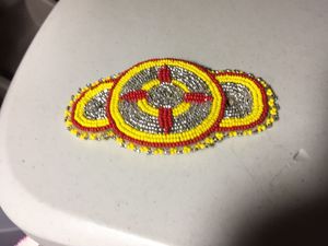 Pince perlée décorative avec broderie à la main - Product Image 6