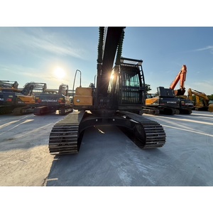 Excavatrice sur chenilles Hyundai 220LC-9S d'occasion, pelle hydraulique de 22 tonnes pour la construction - Product Image 3