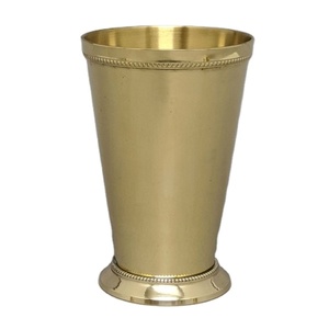 Collection en laiton Julep tasse en laiton menthe Julep tasse fête disponible en gros fabriqués à la main à collectionner Julep en laiton tasse à bas prix - Product Image 1