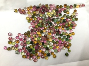 Fabricación de joyas DIY, cabujones redondos sueltos, piedras preciosas de 2mm-6mm, piedras curativas de turmalina múltiple al precio más bajo - Product Image 3