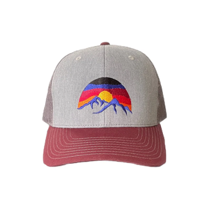 Gorras Trucker de 6 Paneles en Oferta, Logotipo Bordado Personalizado, Gorras con Malla Transpirable en la Parte Trasera, Cierre Ajustable, Fabricación ODM/OEM, Vietnam - Product Image 1
