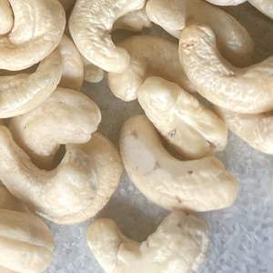 Anacardos crudos W320 de Vietnam al mejor precio, anacardos buenos, anacardos enteros, sin impuestos - Product Image 1