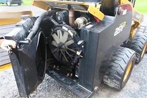 2019 ASV VS75 Skid Steer Loader Bucket Cummins Engine 4 años de garantía Wheel Track Drive Pump Core Components CE EPA Aprobado - Product Image 3