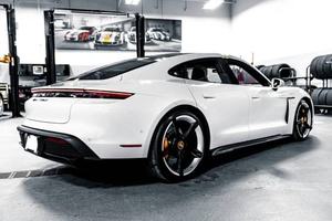 PORSCHE TAYCAN TURBO S AWD 2020 EXTRÊMEMENT PROPRE, 750 CHEVAUX, PRÊT À LA LIVRAISON - Product Image 2