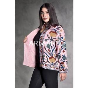 Canard matelassé indien fait à la main TNT Suzani veste courte brodée pour les femmes Crewel Festival cadeau spécial pour sa tenue de fête - Product Image 5