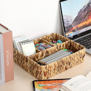 Meilleur vendeur Vecraft Rectangle jacinthe tissé plateau couleur naturelle rangement pour la maison et la cuisine avec poignée - Product Image 2