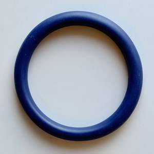 Brazalete de resina de color, brazalete de apertura de acrílico de resina de tamaño pequeño para mujeres y niñas, pulsera exquisita transparente, joyería de muñeca - Product Image 3