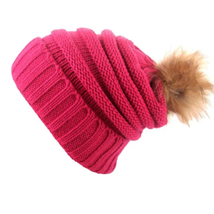 Vente en gros de bonnet à pompon épais et torsadé à logo personnalisé, couleur unie, pour femmes et filles adultes, bonnet avec gros pompon en fourrure - Product Image 5