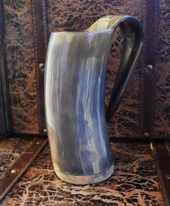 VENTE EN GROS TASSE À BIÈRE SEELLNG AVEC POIGNÉE HÊTRE HÔTEL et Restaurants Haute Demande Vodka Corne à boire Tasse pour Noël - Product Image 1