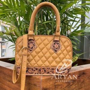 New 2025 Wholesale Custom Women's Fashion High Quality Hand Tooled <b>Quilted</b> Genuine Leather Crossbody Shoulder Handbag Mommy Bags - Product Image 1