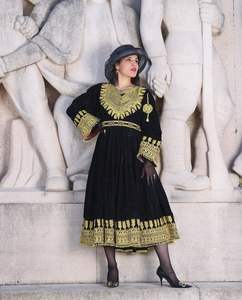 Robe tribale afghane vintage ethnique culturelle Kuchi faite à la main de qualité supérieure Broderie complexe Manches longues Chiffon Personnalisable - Product Image 4