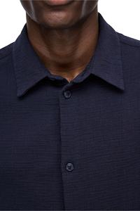 Chemise de haute qualité pour hommes coupe régulière douce légère froissée 100% coton solide marque personnalisée vêtements de confort à manches longues prix de gros - Product Image 6
