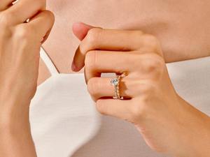 Joyería de piedras preciosas de topacio blanco para mujer, anillo de estilo bohemio de plata, joyería de plata de ley 925, anillo hecho a mano de tendencia, Regalo para mamá - Product Image 5