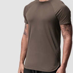 Camiseta de rendimiento atlético para hombre para deportes, entrenamientos y correr con tela transpirable - Product Image 5