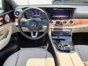 NOUVEAU 2024 MERCEDES-BENZ E300 4MATIC Traction Intégrale SLR 5.4 Mc TOP CONDITION Voiture Sportive 625CV Transmission Automatique - Product Image 2