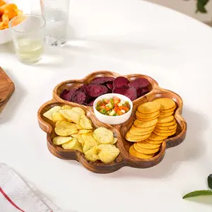 Bandeja para servir de madera de acacia con 4 secciones y cuenco de inmersión de cerámica Plato de aperitivo de madera hecho a mano Plato para servir aperitivos para fiestas - Product Image 1