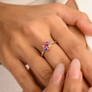 Bijoux en or blanc massif 14 carats de la meilleure qualité, bague fleur en pierres précieuses faites à la main pour les mariages et les fêtes - Product Image 4