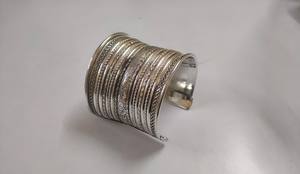 Puños de metal de latón de dos colores y pulseras y brazaletes de metal de latón para reventa por diseñadores de joyas - Product Image 5