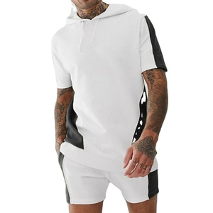 Ensemble de survêtement sportif d'été pour homme, deux pièces, chemise à capuche et short, avec poches, service personnalisé, grandes tailles, style urbain, respirant, 2026 - Product Image 1