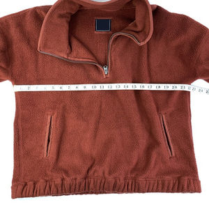 Veste polaire personnalisée pour femmes, veste en laine polaire brodée résistante au vent pour l'extérieur pour la saison d'hiver - Product Image 3