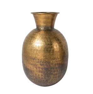 Vase à fleurs en laiton de style européen Pot entièrement martelé Design Vintage Looks Mid Century New Antique Brass Vase made in India - Product Image 4