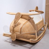 Style unique pas cher prix bébé bascule rotin enfant transat fabriqué à la main avion siège auto enfant chaise berçante