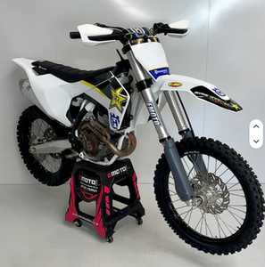 Moto tout-terrain Husqvarna FC 250 2025, neuve, équipement de moto tout-terrain, moto tout-terrain FC 250 à vendre - Product Image 2