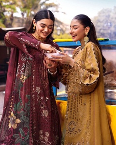 Bonitos trajes étnicos paquistaníes de diseñador de AJM Trade House 1045 - Product Image 4