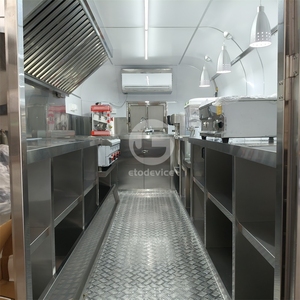Remorque alimentaire mobile en acier inoxydable pour la vente de snacks, entièrement équipée avec cuisine extérieure et homologation DOT - Product Image 5