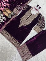 Traje Salwar de Terciopelo Viscosa Pesado para Mujer con Manga Larga, Bordado Intenso y Lentejuelas, Perfecto para Ocasiones Festivas